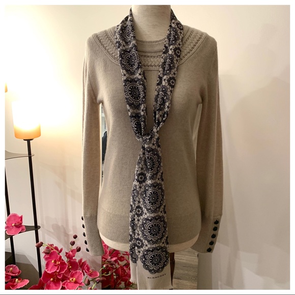 Burberry Cable Knit York Cashmere Sweater in Taupe Melange - Picture 11 of 11